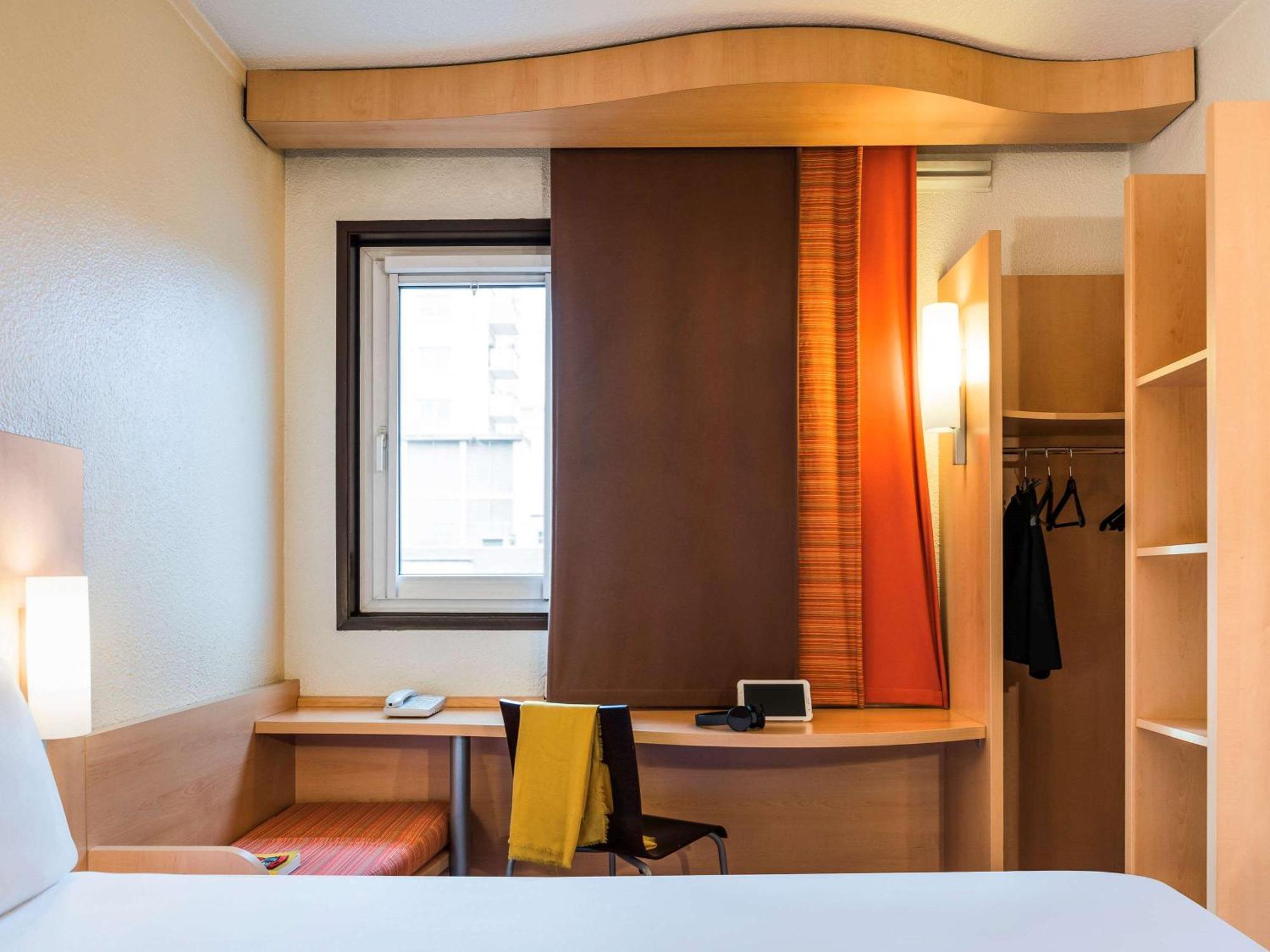 Готель Ibis Paris Pont De Suresnes Longchamp Екстер'єр фото