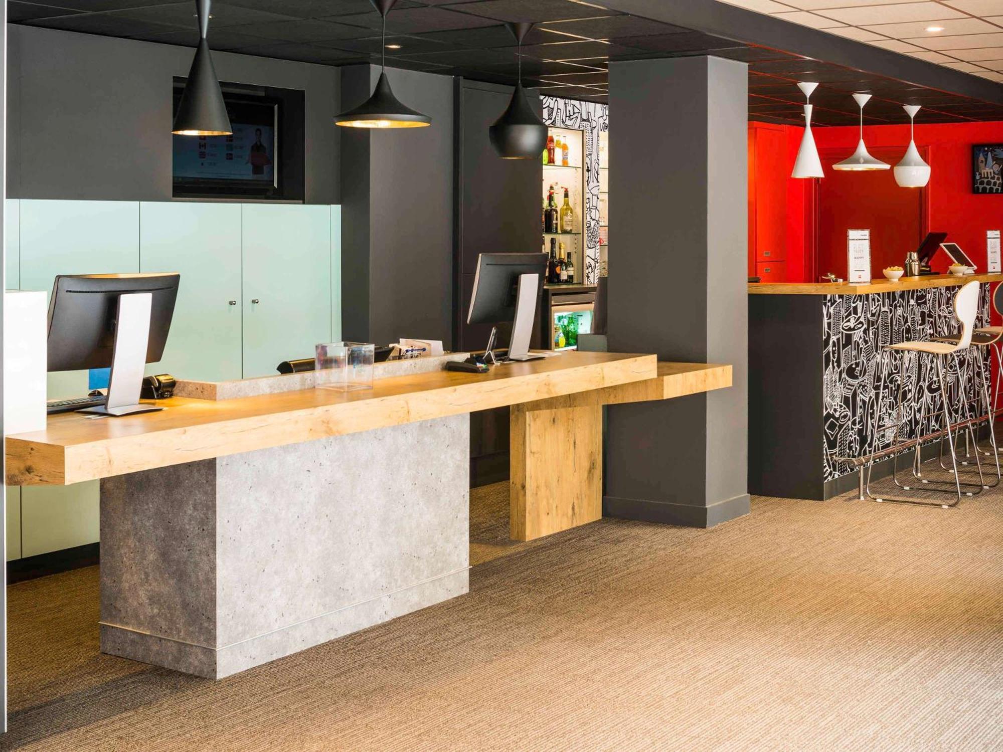 Готель Ibis Paris Pont De Suresnes Longchamp Екстер'єр фото