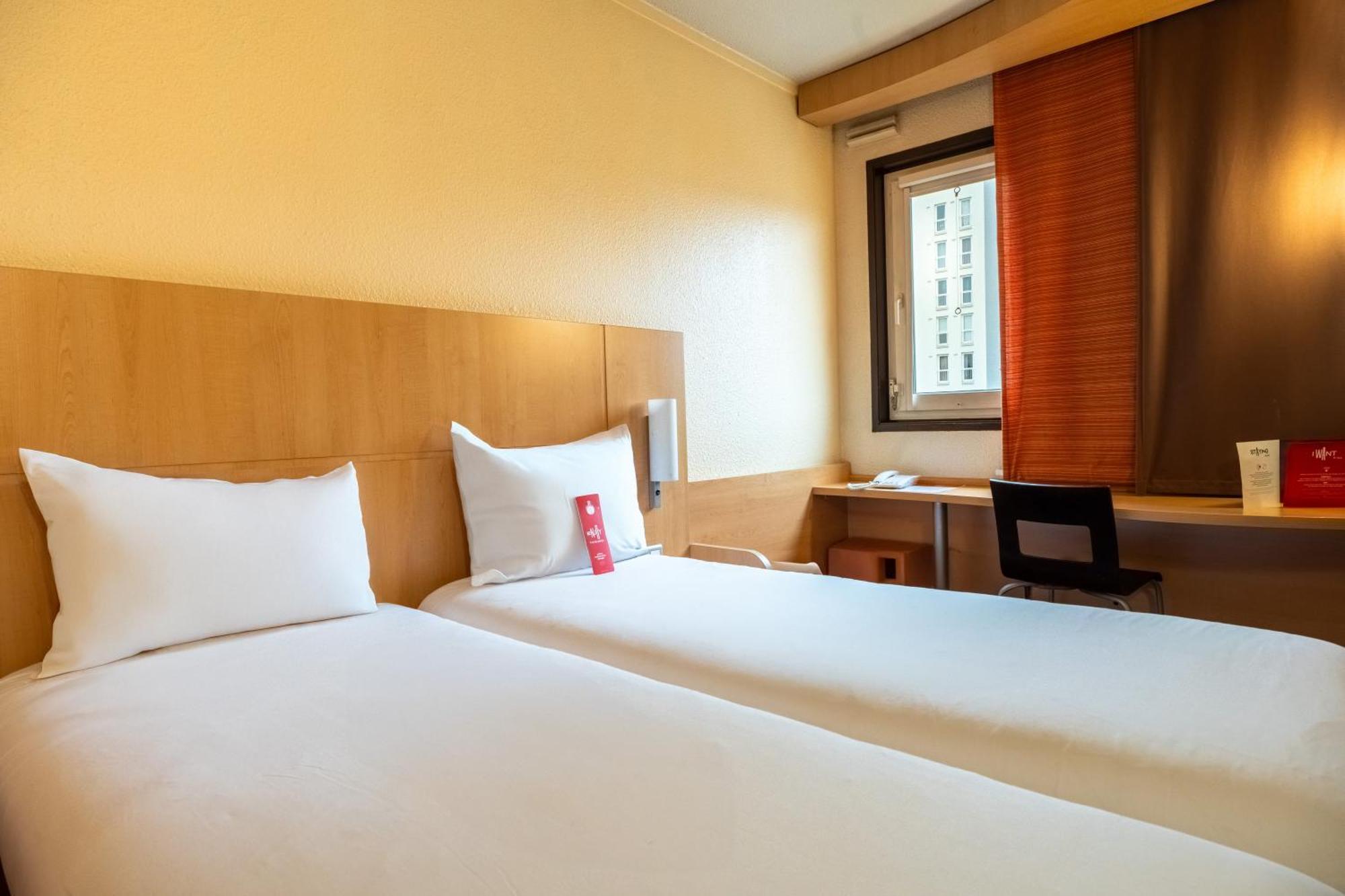 Готель Ibis Paris Pont De Suresnes Longchamp Екстер'єр фото