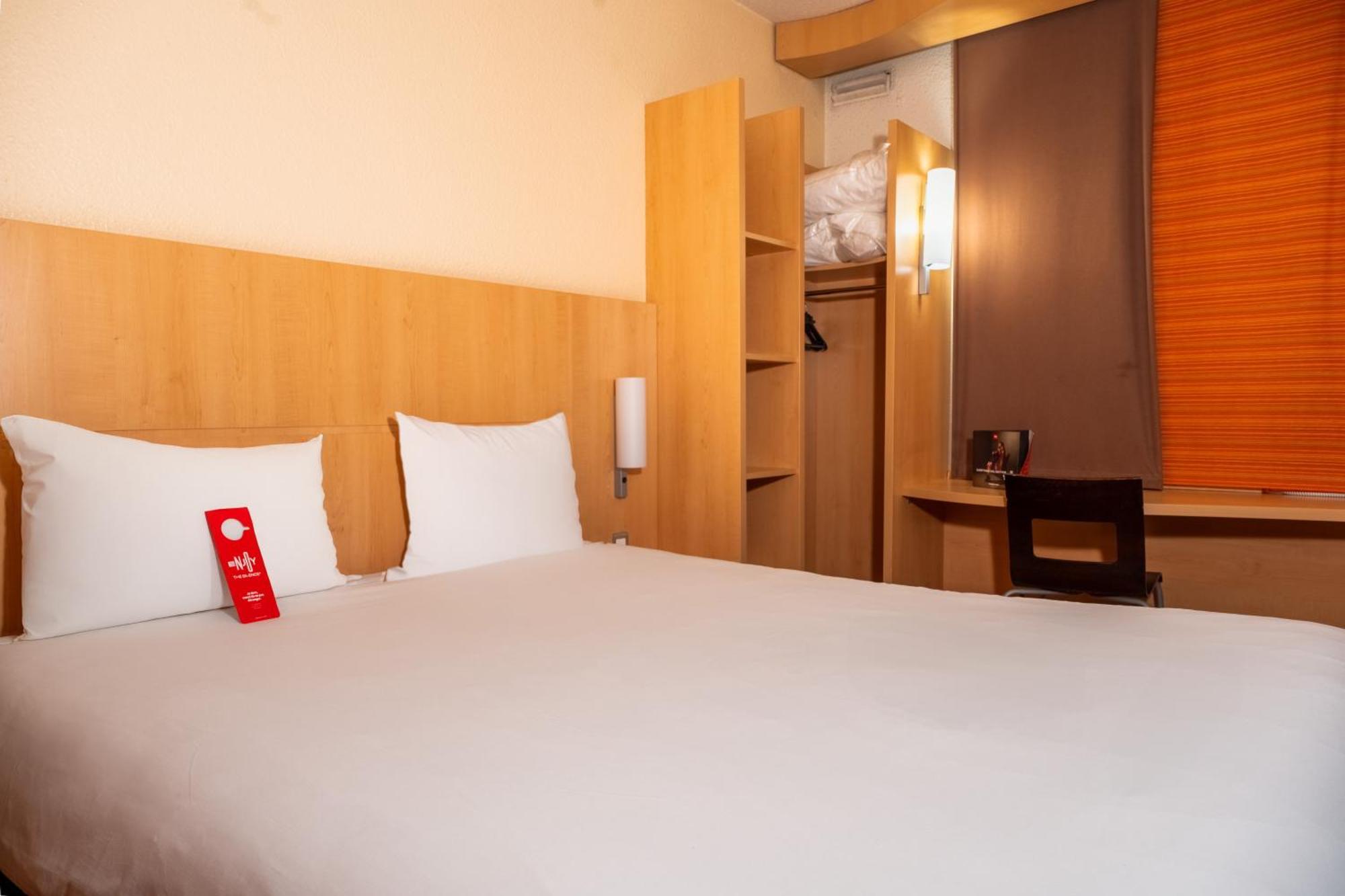Готель Ibis Paris Pont De Suresnes Longchamp Екстер'єр фото