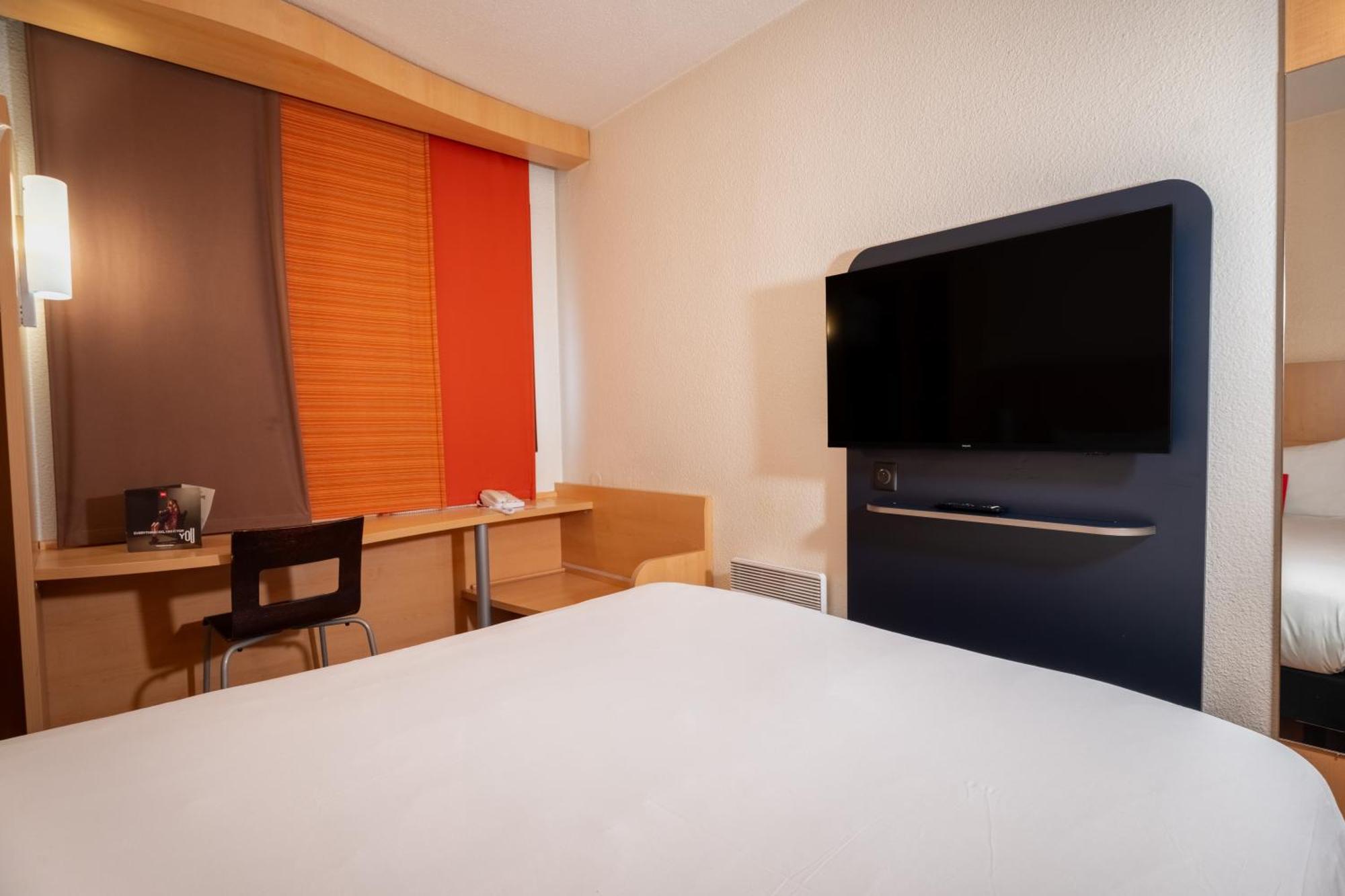 Готель Ibis Paris Pont De Suresnes Longchamp Екстер'єр фото